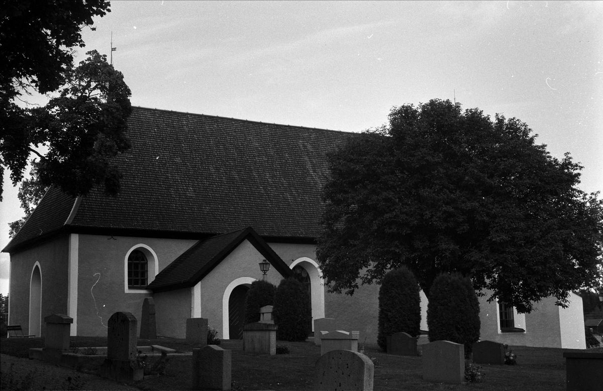 Almunge kyrka, Almunge socken, Uppland 1987