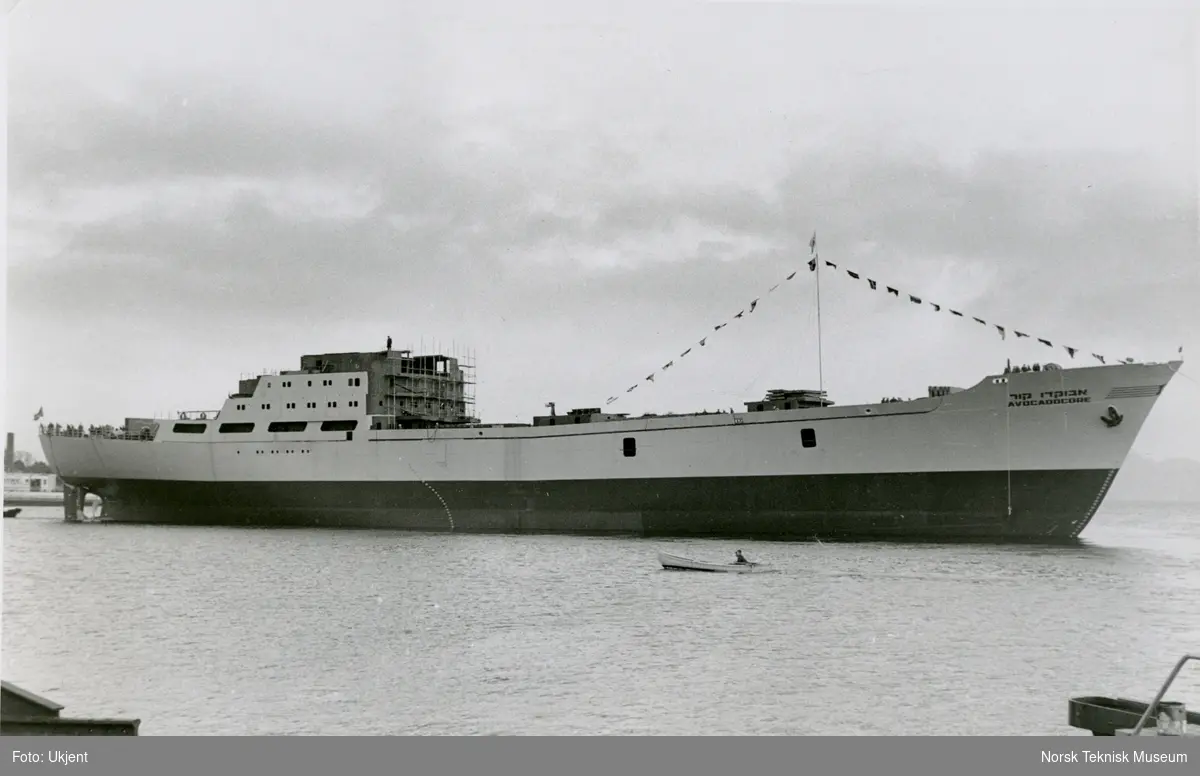 Kjøleskipet M/S Avocadocore, B/N 559 like etter sjøsetting på Stord Verft. Skipet ble levert av Akers Mek. Verksted 29. juni 1965 til Maritime Fruit Carriers Co. Haifa, Israel.