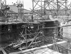 Anleggsarbeid, bygging av industrianlegg, Kværner?