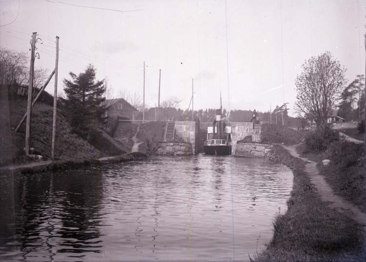 Enligt text som medföljde bilden: "Slussen vid Billingsfors 16/5 1903."