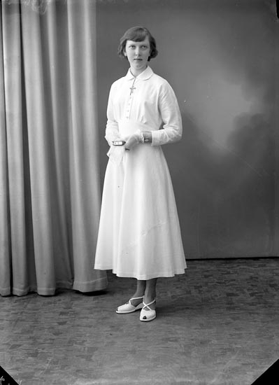 Enligt fotografens journal nr 8 1951-1957: "Brant, Anita Stenungsund".