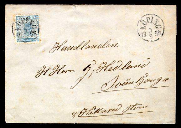 Albumblad innehållande 1 monterat brev

Text: 1858 - 9/3 - 4 skilling banco - blue on letter from Köping to
Svänljunga.

Stämpeltyp: Normalstämpel 10