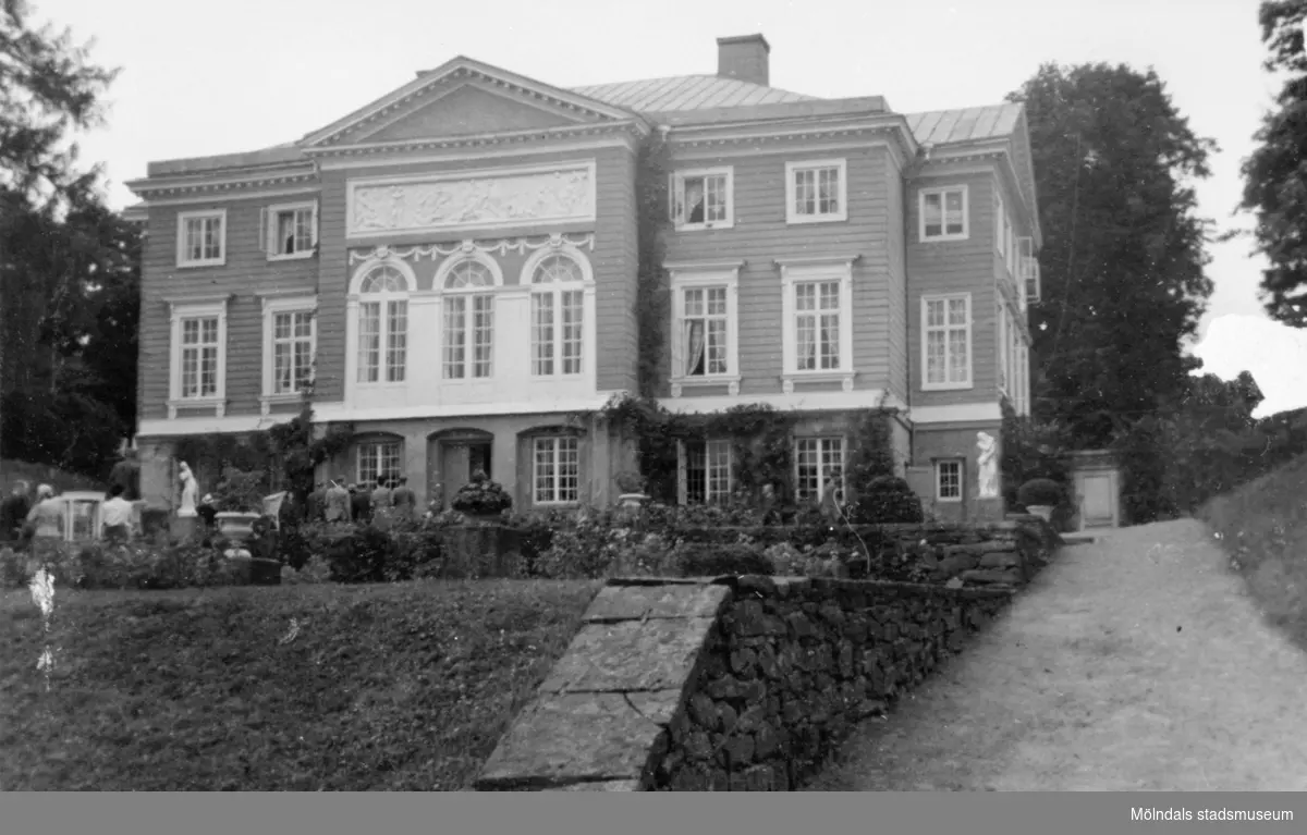 Trädgårdsarkitektbesök På Gunnebo Slott Den 26 Augusti 1939 Exteriör Från Söder 