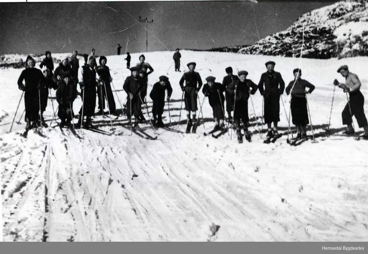 Skidag på Fauskejordet (Fauskojorde) ca. 1939