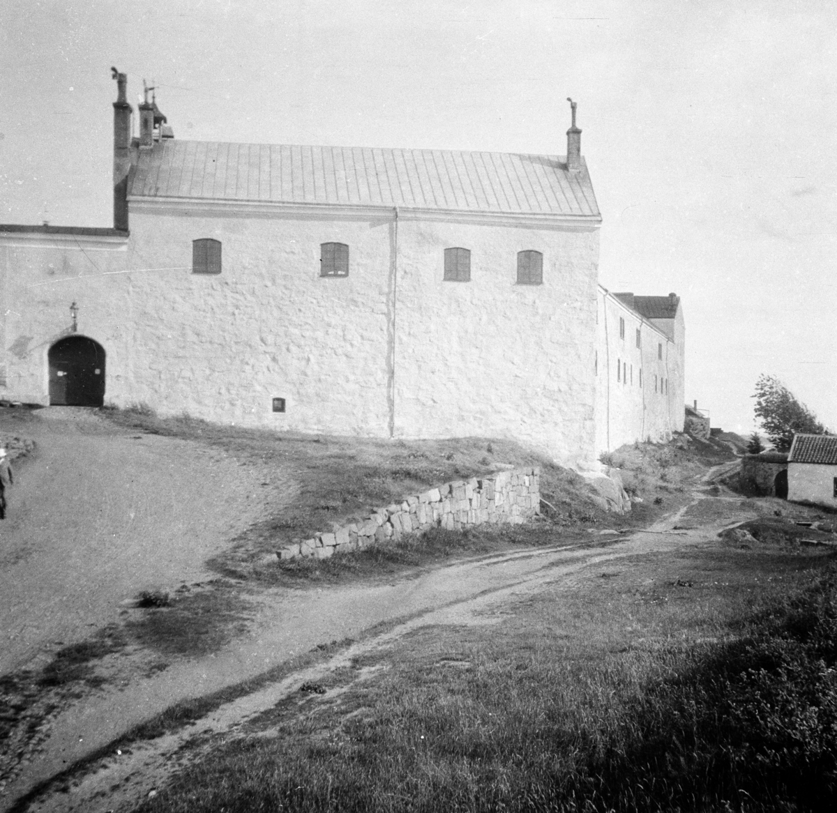 Varbergs fästning, Halland
Exteriör

Svensk arkitektur: kyrkor, herrgårdar med mera fotograferade av Arkitekturminnesföreningen 1908-23.