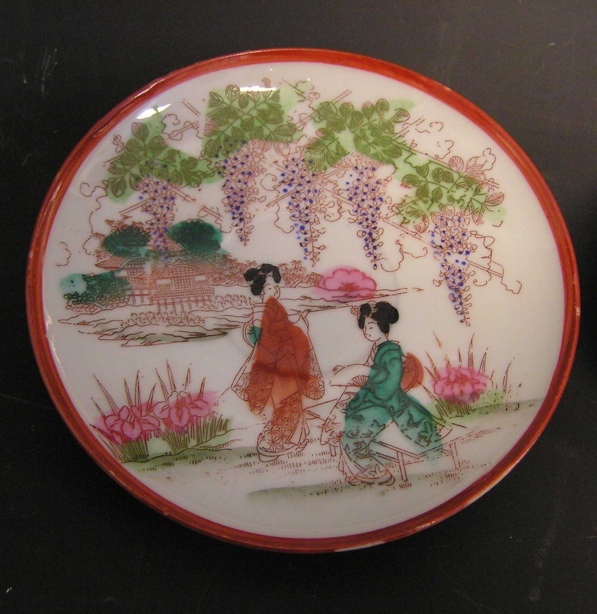 Japansk landskap og geishaer: Imari porselen