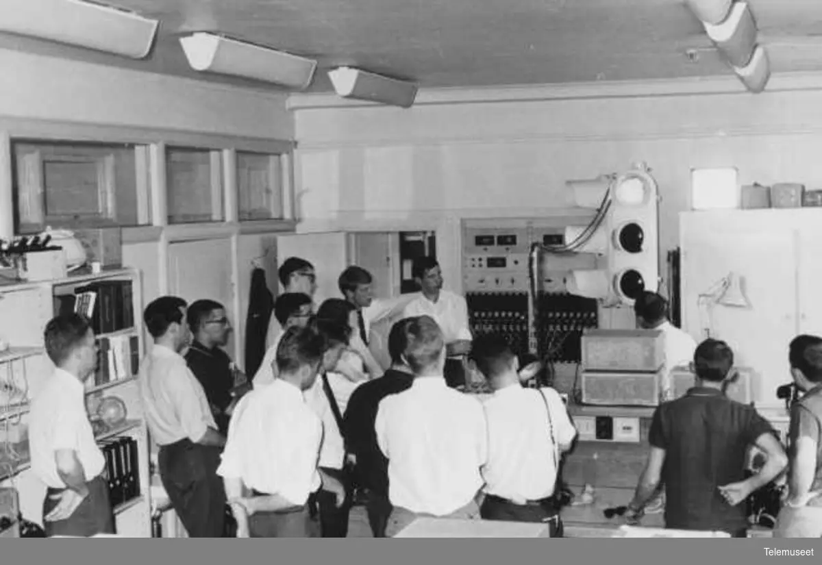 Gruppebilder, studenter, møter, bedrifter, omvisning, NTH-besøk juni 1967, Elektrisk Bureau 