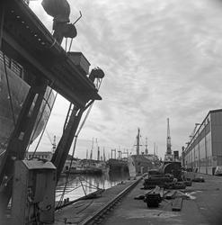 Smedasundet og kaiområdet i Haugesund. Småhus og smale smug.