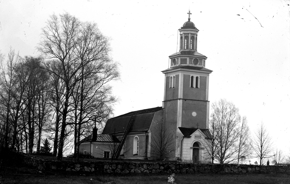 Bro kyrka från N. V. Fotograf: Wassberg, 1920.