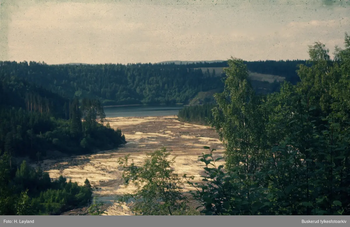store mengder tømmer ved Viul
1958