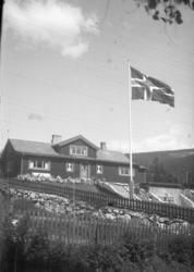 Bilde av Tingstad med flagg.