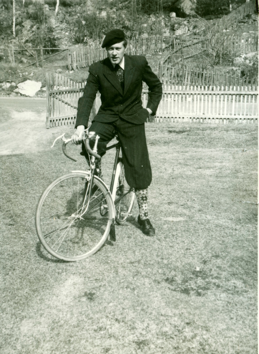 Torleif Brøto på sykkel.