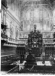 Domkirkens kor med høialteret. Cordova