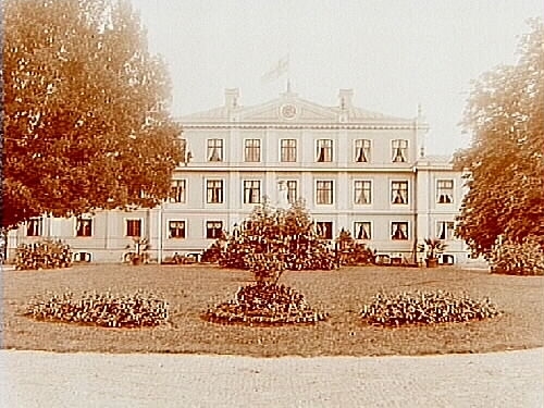 Dylta Bruks Herrgård, trevånings herrgårdsbyggnad. Baron W. Åkerhielm ...