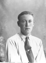 Amund Hjeltareie (f. 1923)