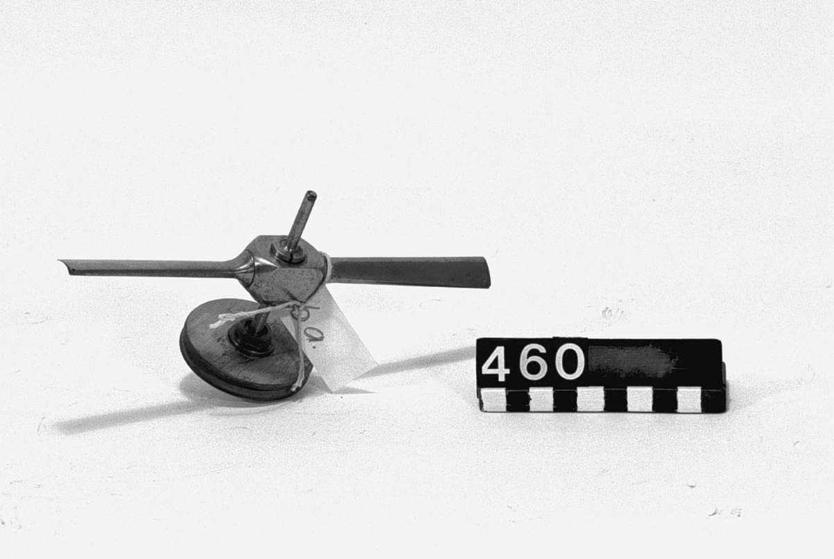 Propeller, flygexperiment. Med drivhjul och axel.
