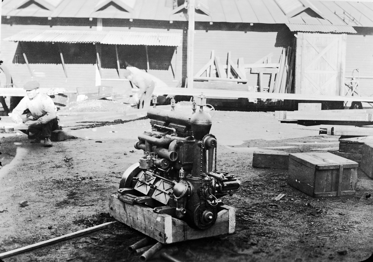 "Tellus"-motor (bensinmotor) tillverkad vid Morgårdshammars Mekaniska Verkstad 1910.Konstruerad av E.Hubendick.
