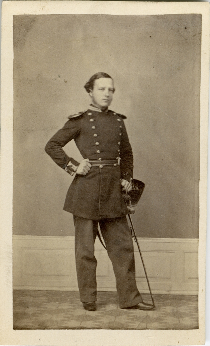 Porträtt av Göthrik Albert Eugène Hedenstjerna, löjtnant vid Kronobergs regemente I 11.