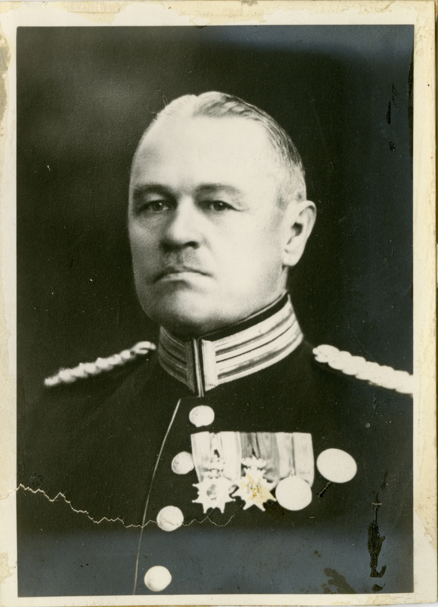Porträtt av Ernst Filip Vilhelm Hartelius, kapten vid Västmanlands regemente I 18.