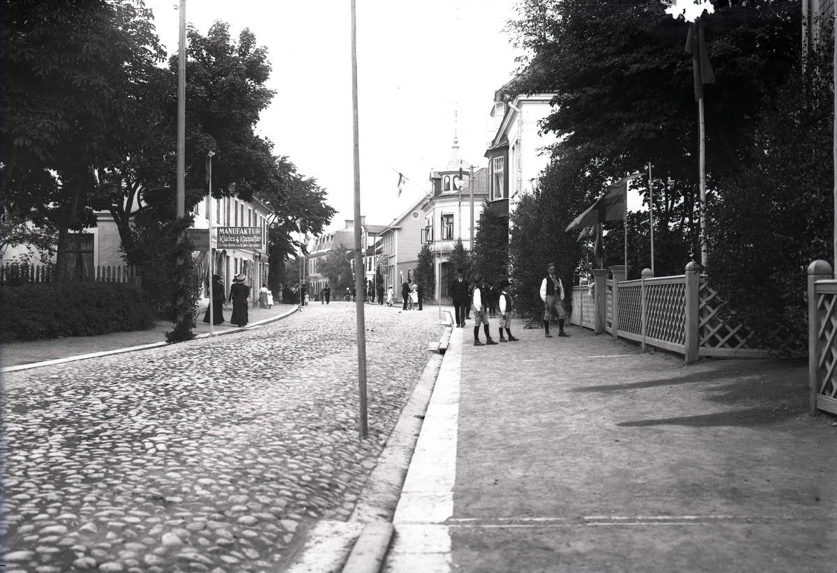 Nybro, inför kungabesöket 1910.