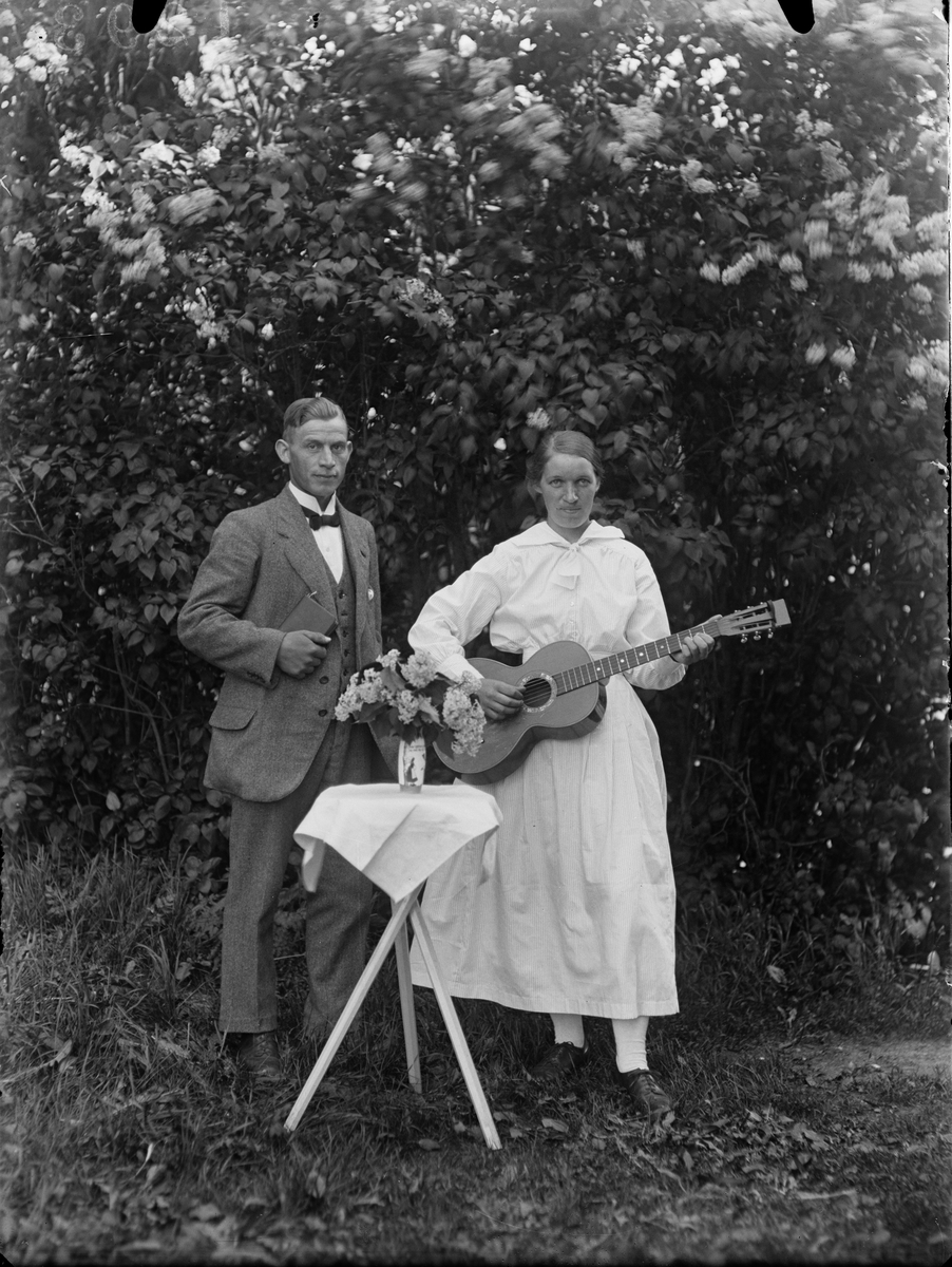 "Carl Petterson och Sara Erikson Fastbo, Altuna", Uppland 1919