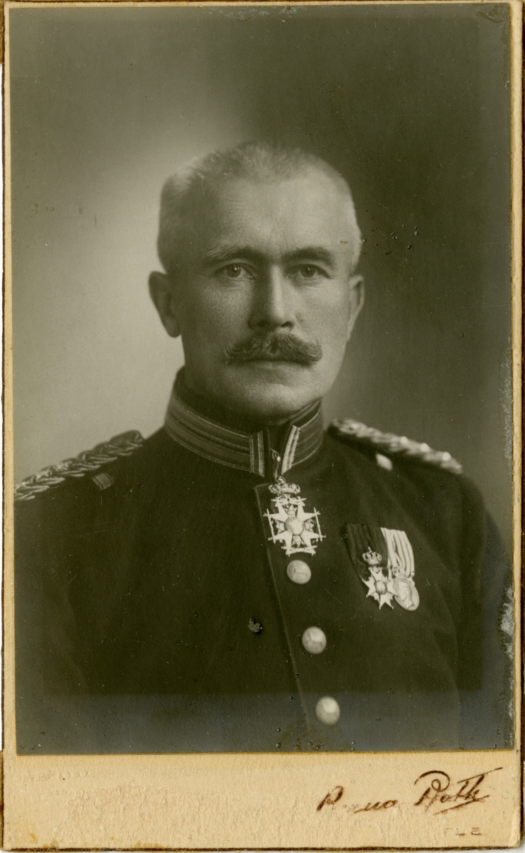 Porträtt av Georg Nyström, överstelöjtnant vid Generalstaben.