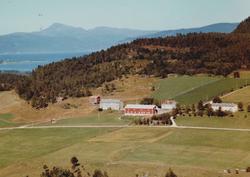 Flyfoto fra Hanem på Meisingset. Gården kan muligens tilhøre