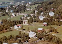 Flyfoto fra Midtun på Tingvoll. Bildet er datert 30. juli 19