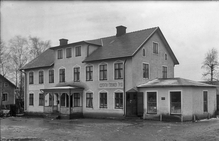 Kooperativa föreningen Tryggs affär (fd Gustaf Nilssons speceri- och diversaffär) i Braås.