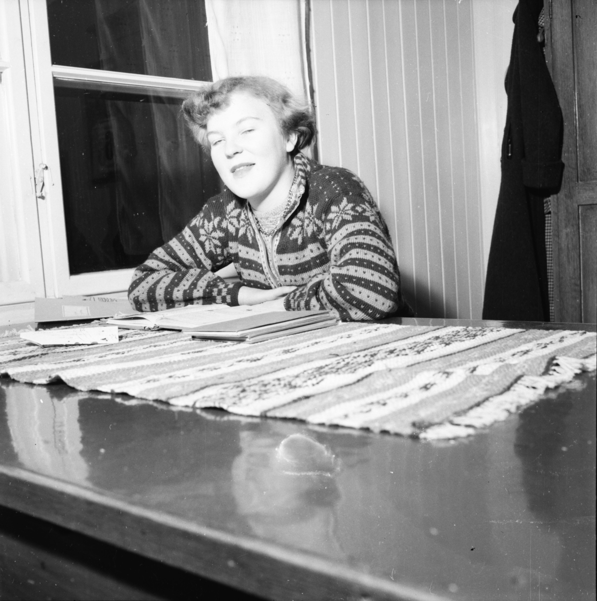 Vardens arkiv. "Internat for skolebarn på Rjukan" 06.01.1954