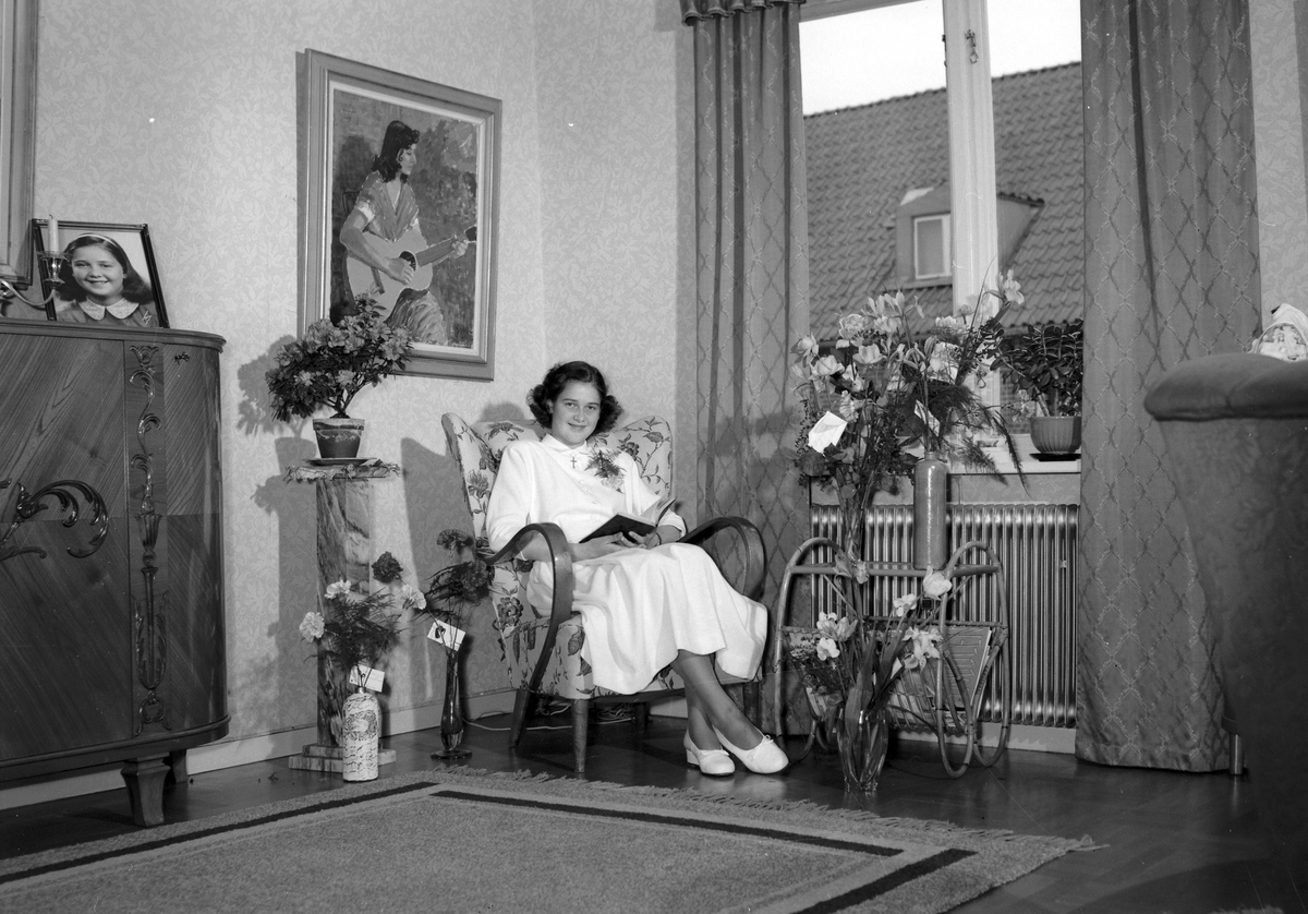 Ehlin, konfirmand i hemmet. 27 april 1952.