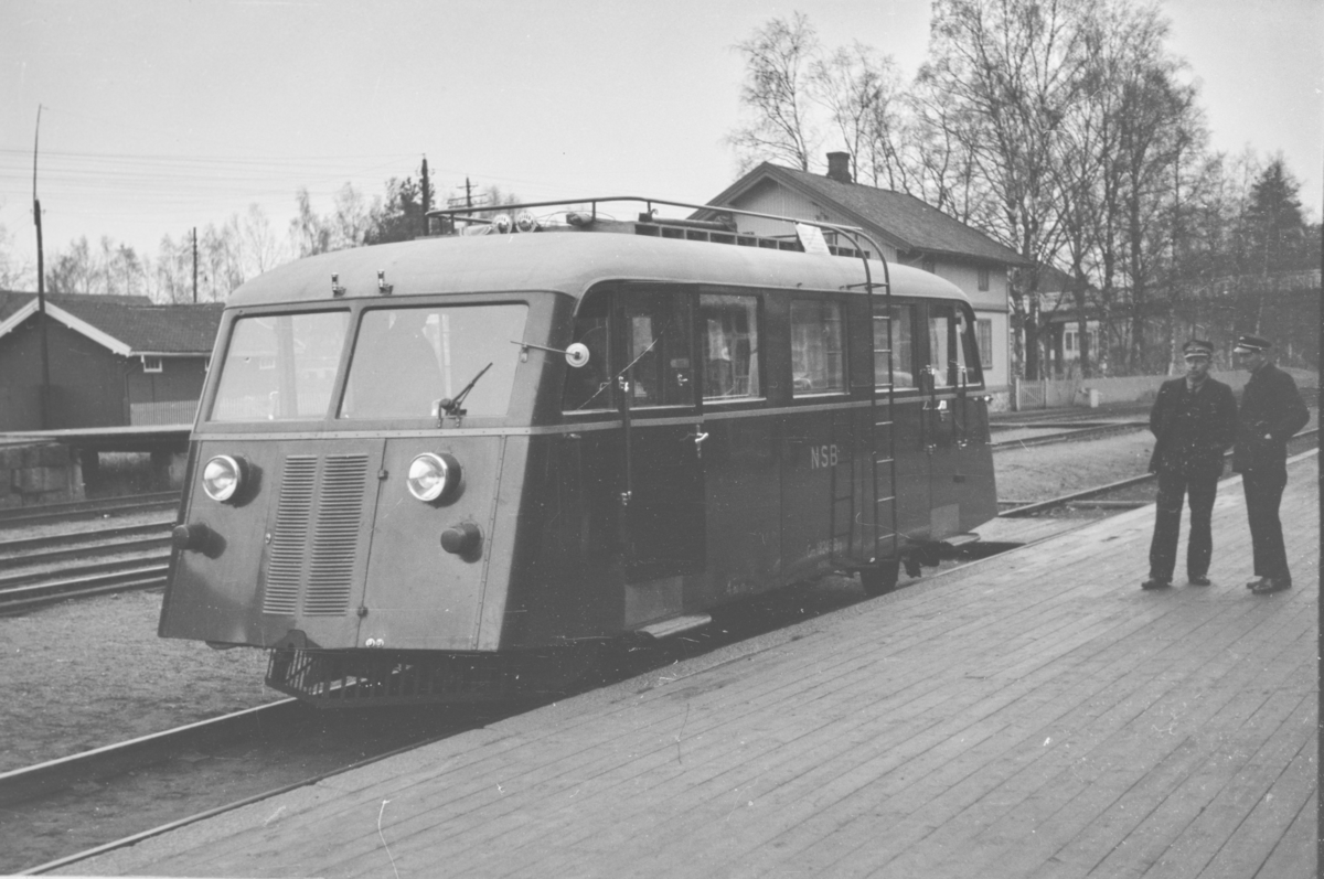 Prøvekjøring av NSBs motorvogn Cmb type 16 nr. 18246 Strømmen-Jessheim.