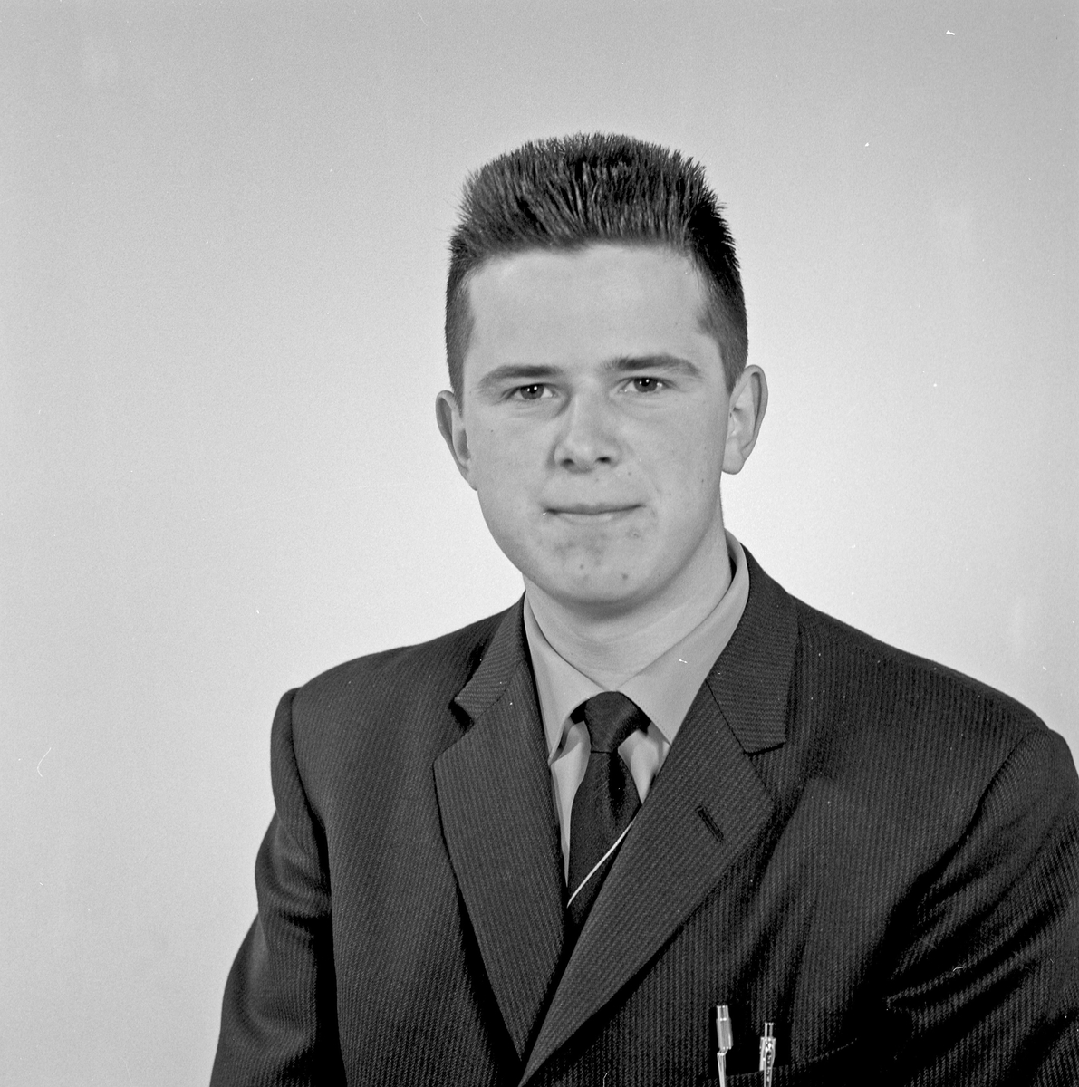 Portrett - ung mann - bestiller Olav M. Gaard