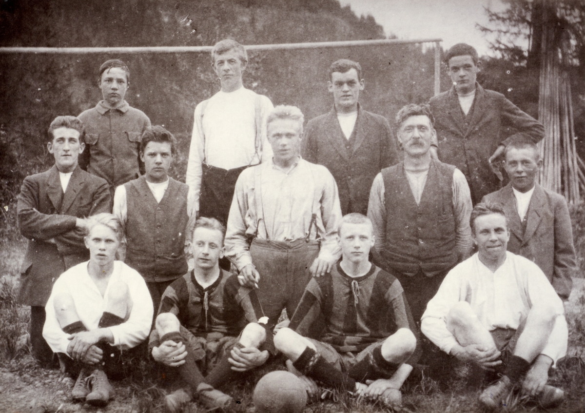 Begnadalen idrettslag, ca 1920.