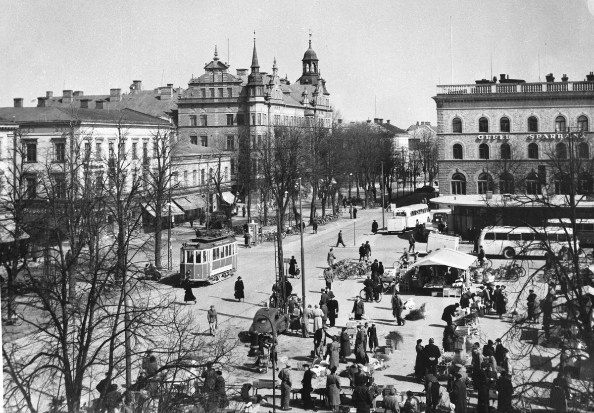 Gävle stad – Norr, Stortorget 1948. - Länsmuseet Gävleborg / DigitaltMuseum