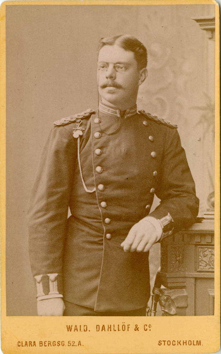 Porträtt av friherre Samuel Gustaf Fredrik Stiernstedt, officer vid Upplands regemente I 8.