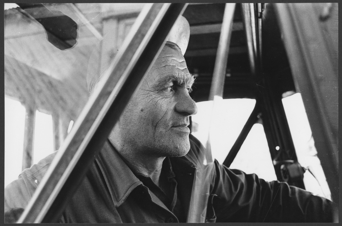 Ekensbergs varv 1970. Porträtt av truckförare.