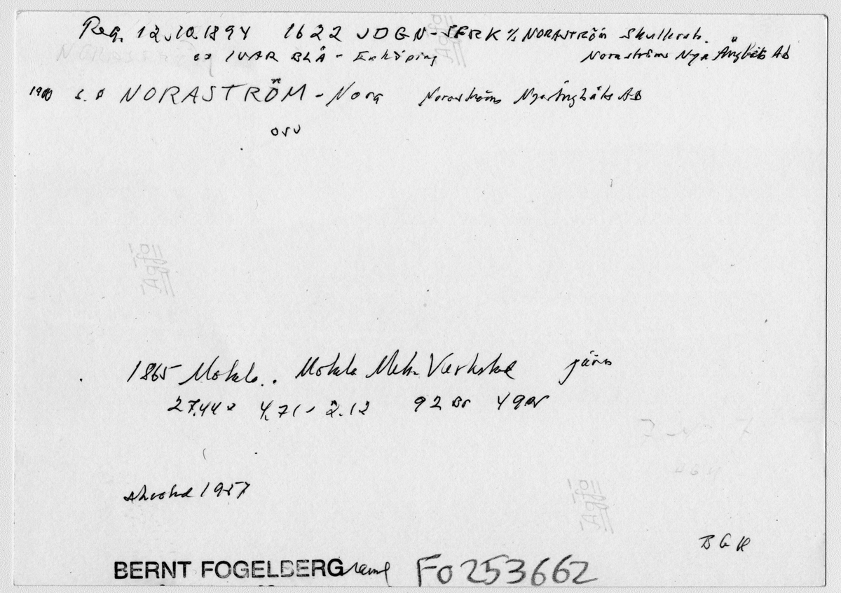 Noraström har lagt till vad kajen. 
På bildens baksida finns Bernt Fogelbergs anteckningar om båten, se bild nr 3 bland postens bilder.