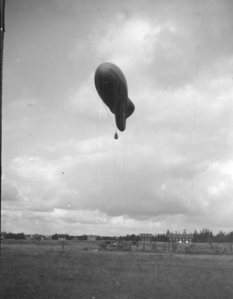 Fältballong m/1932 under övningar i Skillingaryd.