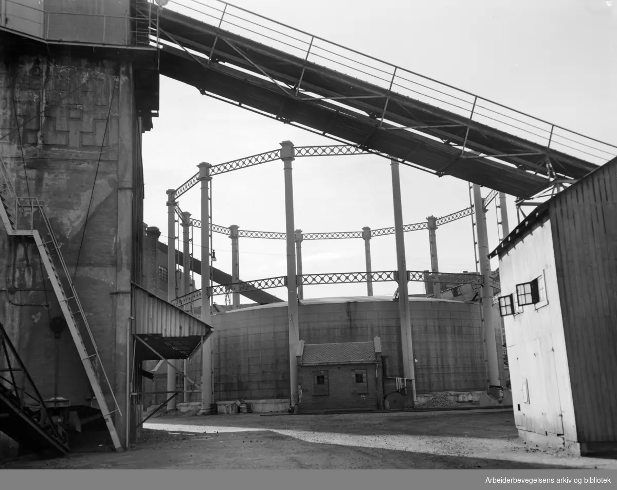 Gassverket. Oktober 1955