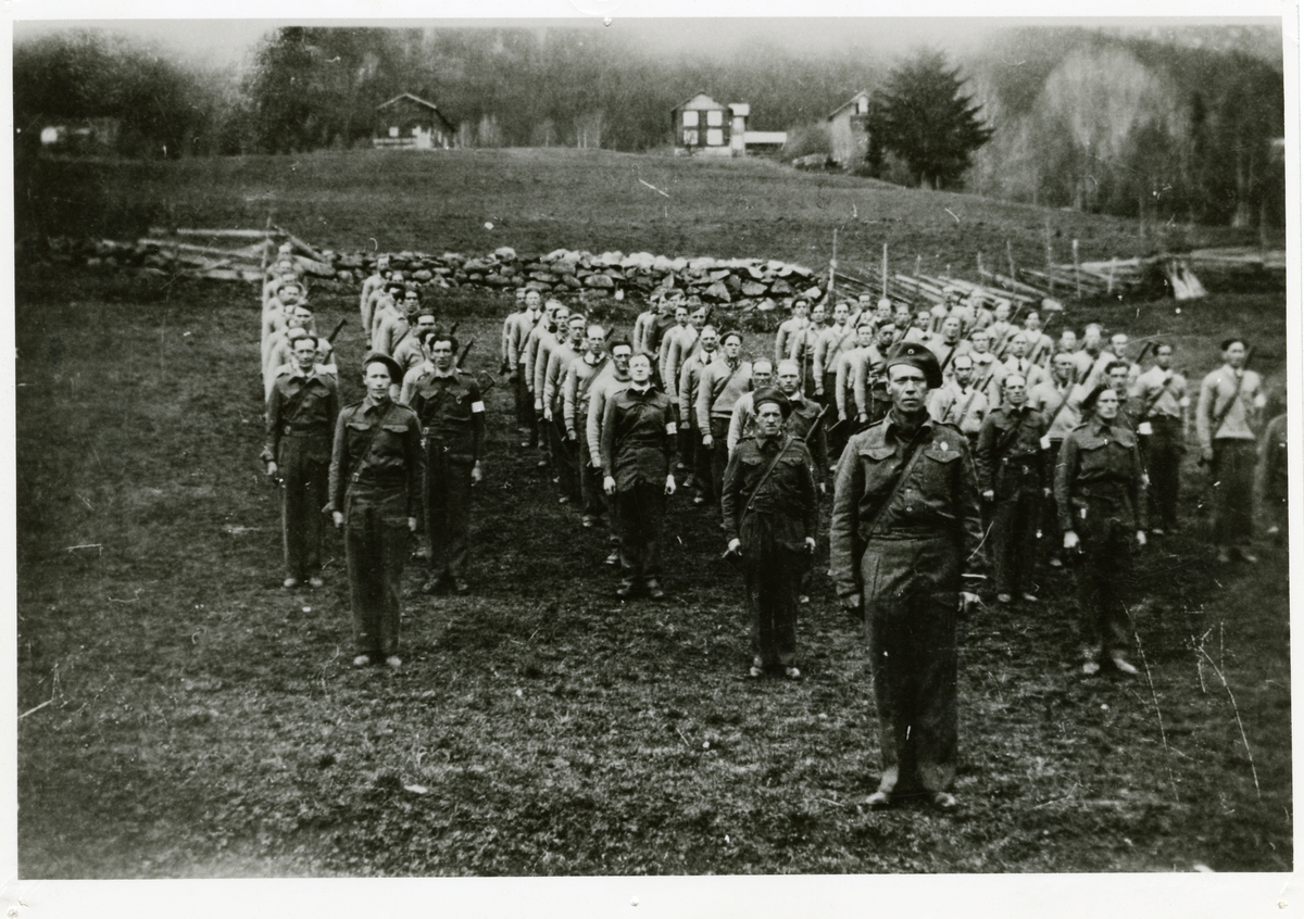 Oppstilling av Heimestyrken i Heimefronten, Thorshaug mai 1945.
