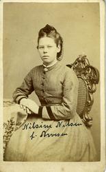 Portrett av  Nilsine Nilsen f. Arvesen, Fredrikstad.