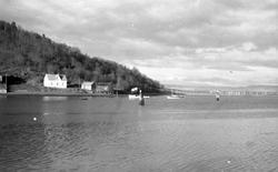 Mot Staupshaugen, bildet tatt mot Nesset  fra bysida.