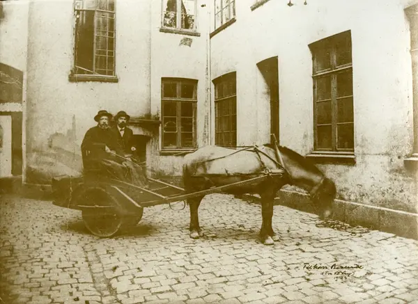Vegdirektør Krag og tidligere vegdirektør Bergh på rullekjer