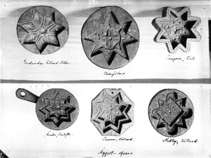 Äggostformar från Grolanda, Tengene, Vartofta Åsaka, Tranum och Kållands Mellby sn i Nordiska museet.