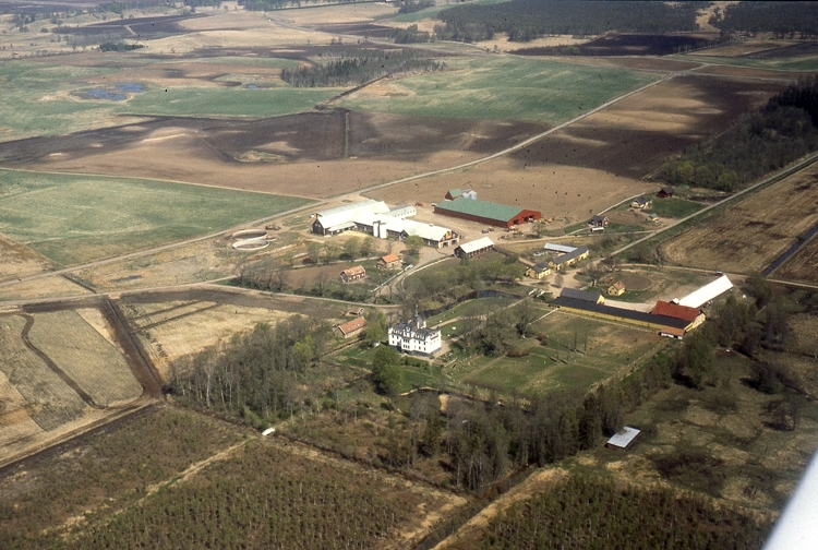 Flygfoto över Stora Bjurum.