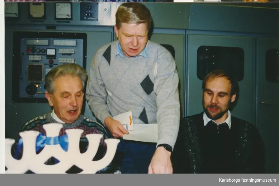 Kråks radiostation Karlsborg 18/1 1991. Pension Arne Pettersson. Arne Pettersson, Erik Eriksson, Mats-Ove Nilsson.
