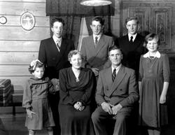 Familien Hanem. Torbjørn, Erling, Bård, Torhild, Gjertrud, P