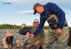 Idar Edvardsen fra Bjerkvik (opprinnelig fra Grovfjord) serv