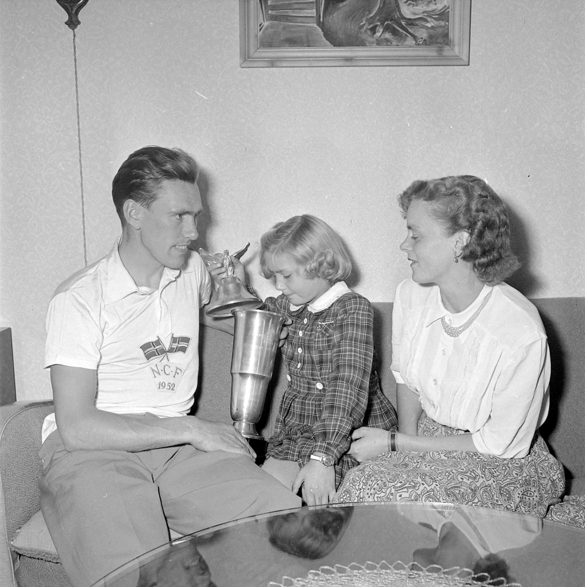 Odd Berg med kona Reidun og datter